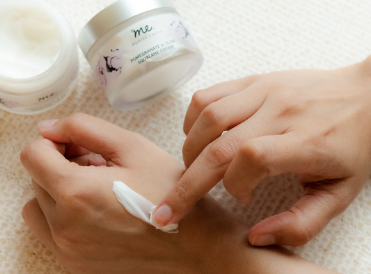 How to Layer Moisturizer with Acne Treatments: The Retinol Sandwich Method for Clearer, Calmer Skin
